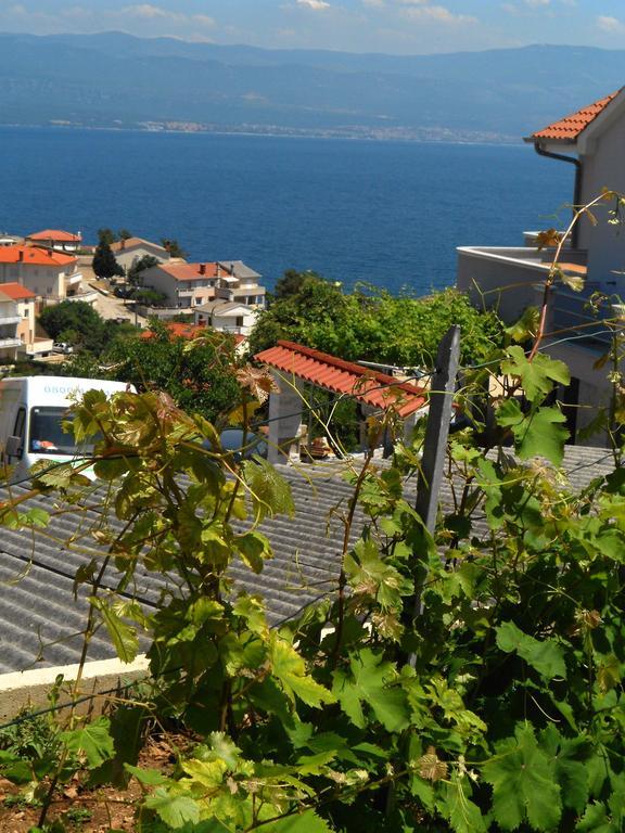 Apartment Andrija Vrbnik Zewnętrze zdjęcie